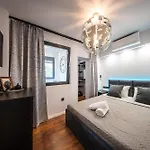Luxbox Apartment Varna